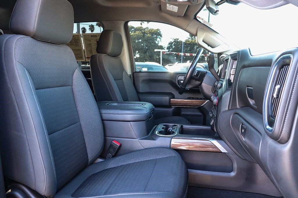 Used 2021 Chevrolet Silverado 1500 LT Trail Boss w/ Bed Protection Package AWD/4WD image 16