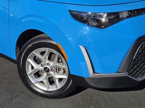 Used 2023 Kia Soul S image 9