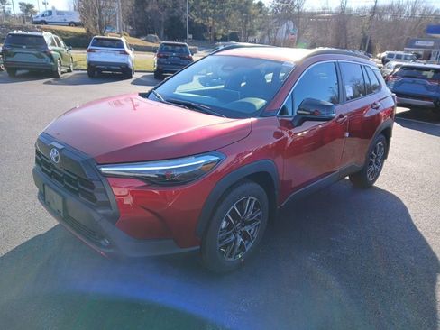 New 2026 Toyota Corolla Cross XLE image 2