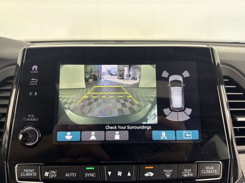 Certified 2024 Honda Odyssey Touring image 32