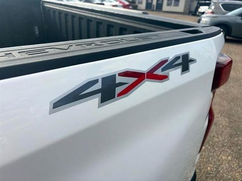 Used 2019 Chevrolet Silverado 1500 LT w/ All-Star Edition image 16