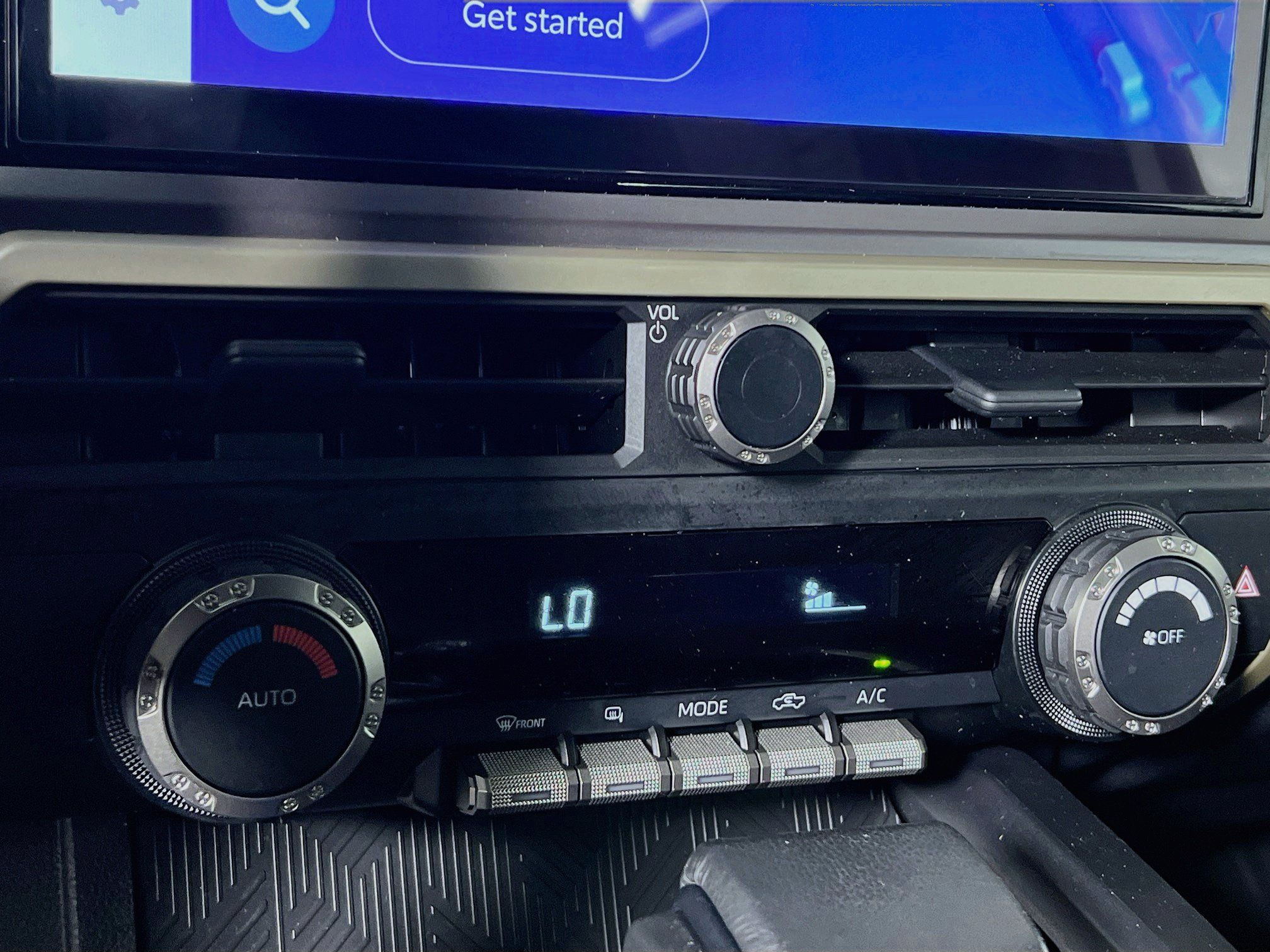 Used 2025 Toyota Tacoma TRD Off-Road AWD/4WD image 26