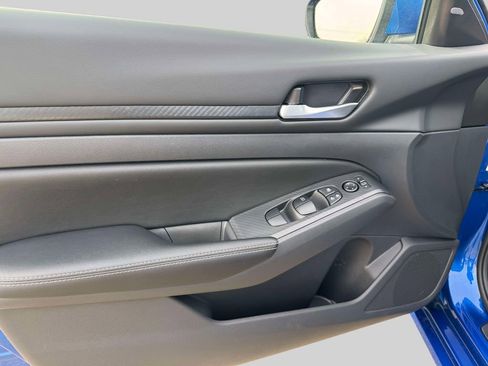 Used 2025 Nissan Altima 2.5 SV w/ SV Special Edition Package image 15