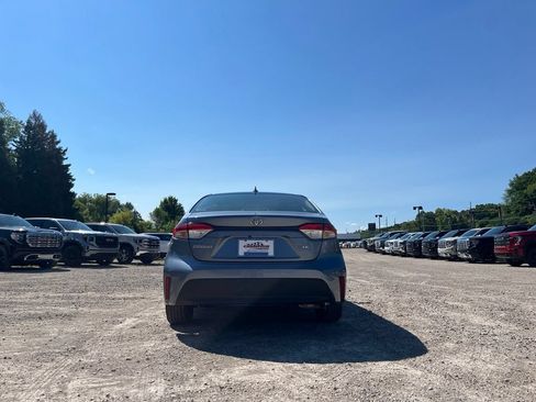 Used 2024 Toyota Corolla LE FWD image 9