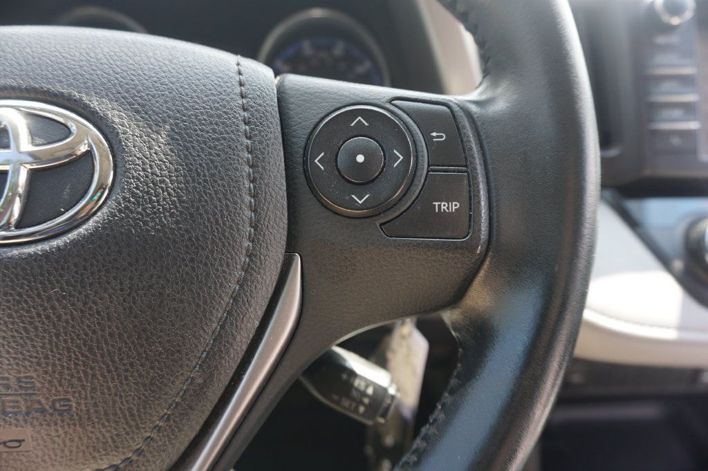 Used 2016 Toyota RAV4 XLE FWD image 8