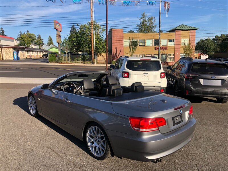 Used 2008 BMW 328i Convertible RWD image 3