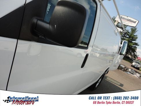 Used 2017 Chevrolet Express 2500 RWD image 14