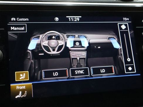 Used 2022 Volkswagen Tiguan SE image 30