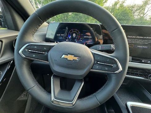New 2026 Chevrolet Equinox LT w/ Convenience Package II AWD/4WD image 52