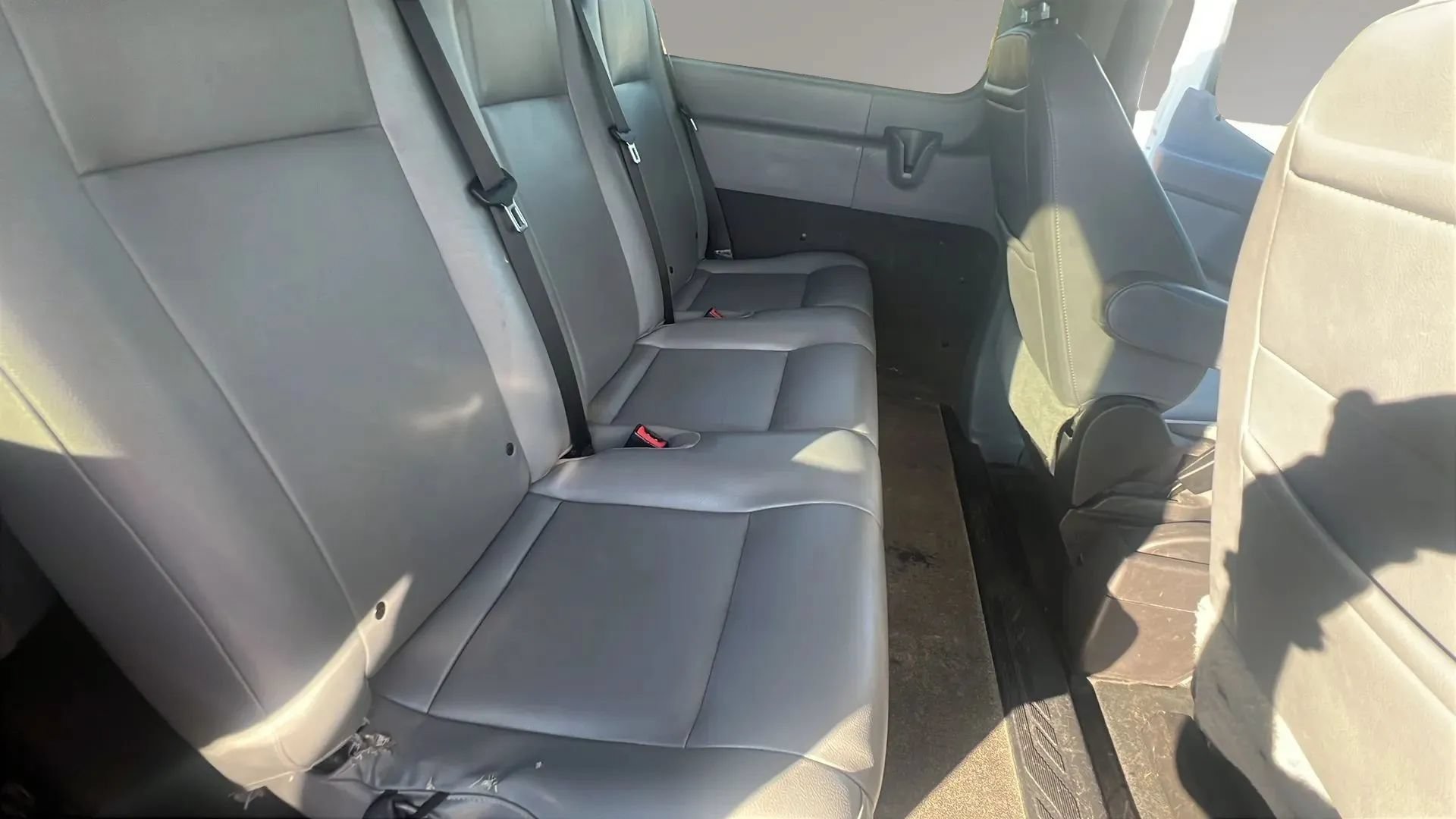 Used 2018 Ford Transit 350 XL RWD image 16