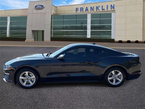 Certified 2022 Ford Mustang Coupe image 4