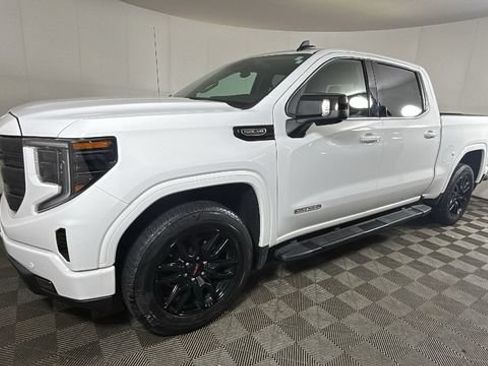 Used 2025 GMC Sierra 1500 Elevation w/ Preferred Package AWD/4WD image 6