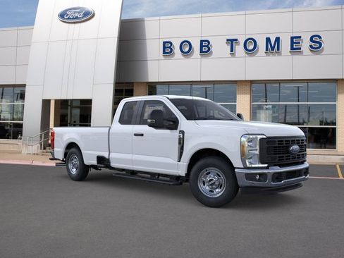 New 2026 Ford F250 XL w/ XL Chrome Package RWD image 8