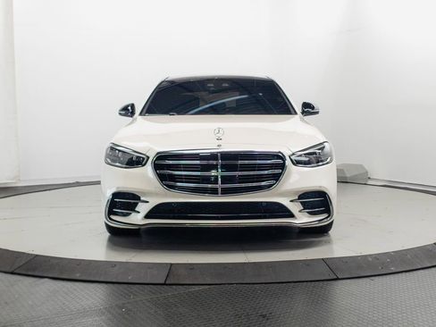 Used 2023 Mercedes-Benz S 580 4MATIC Sedan image 2