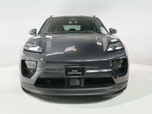 Certified 2025 Porsche Macan Electric RWD image 6