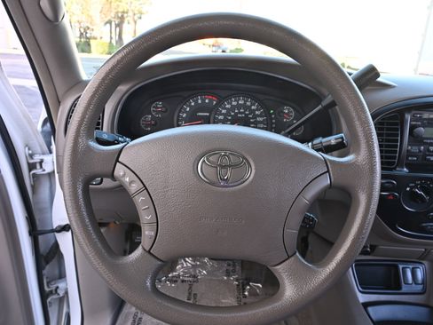 Used 2006 Toyota Tundra SR5 w/ All Weather Guard Pkg image 19