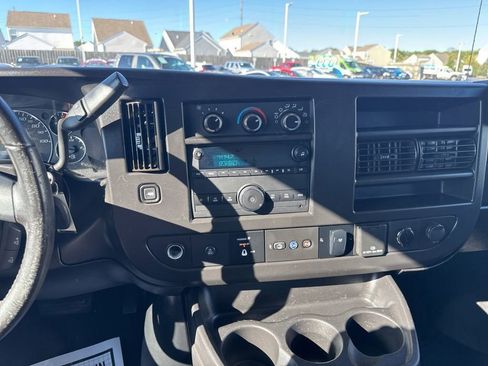 Used 2022 Chevrolet Express 3500 w/ Power Convenience Package image 18
