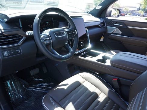 New 2026 GMC Acadia Denali Ultimate FWD image 19