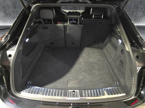 Used 2021 Porsche Cayenne GTS image 14