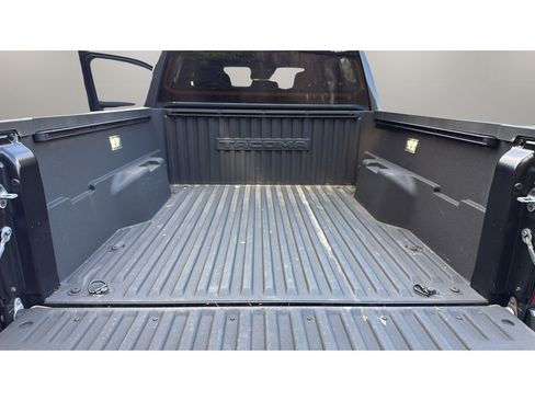Used 2024 Toyota Tacoma TRD Sport AWD/4WD image 18