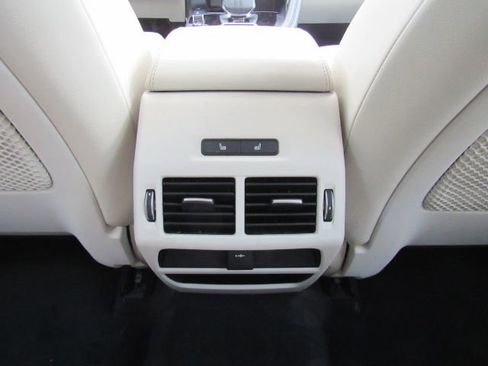 Used 2022 Jaguar E-PACE SE image 27