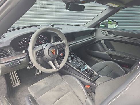Used 2026 Porsche 911 Carrera GTS RWD image 4