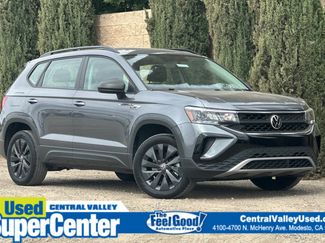 Certified 2022 Volkswagen Taos S image 1