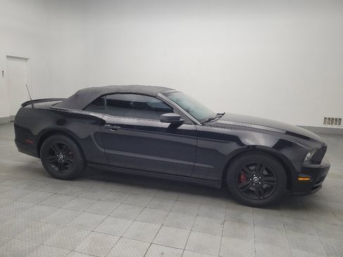 Used 2013 Ford Mustang Convertible image 11