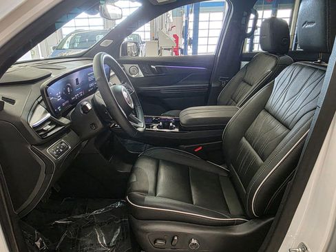 Used 2025 Buick Enclave Avenir w/ Trailering Package, 5000 lbs. AWD/4WD image 49