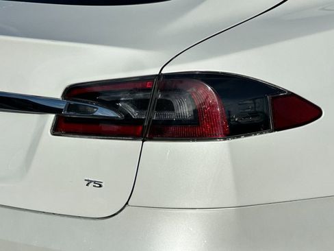 Used 2017 Tesla Model S 75 image 25