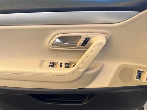 Used 2013 Volkswagen CC Sport FWD image 14