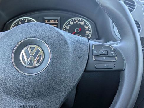 Used 2014 Volkswagen Tiguan SE FWD image 15