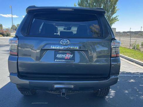 Used 2020 Toyota 4Runner SR5 Premium w/ Moonroof Package AWD/4WD image 8