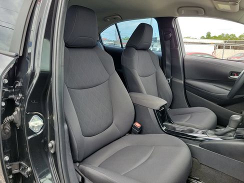 Used 2020 Toyota Corolla LE FWD image 17
