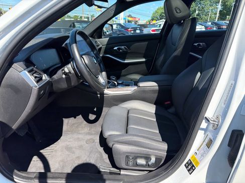 Used 2019 BMW 330i xDrive Sedan w/ Convenience Package AWD/4WD image 8