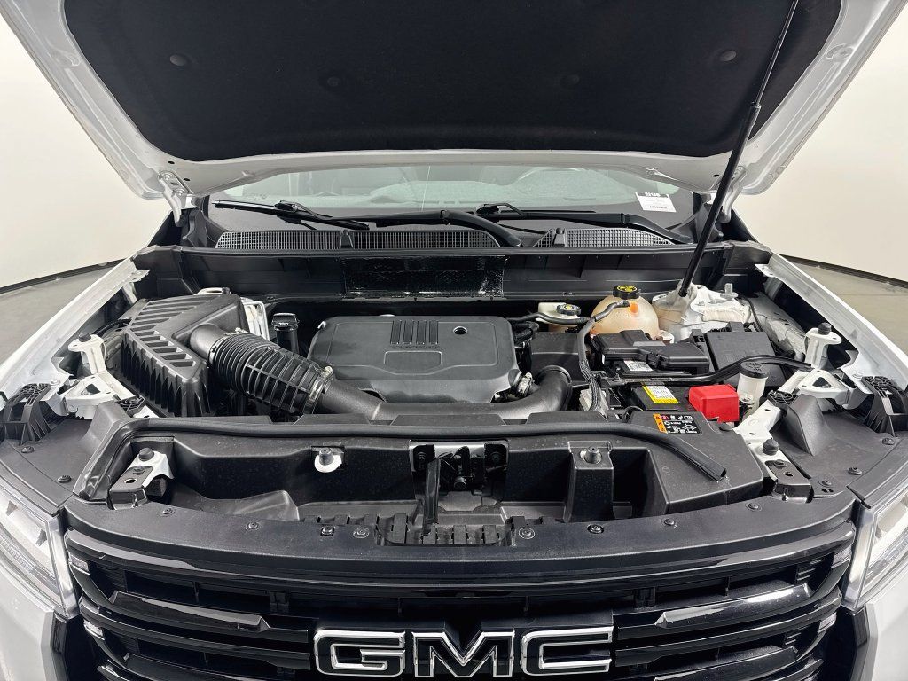 Used 2023 GMC Acadia SLE w/ Driver Convenience Package FWD image 34