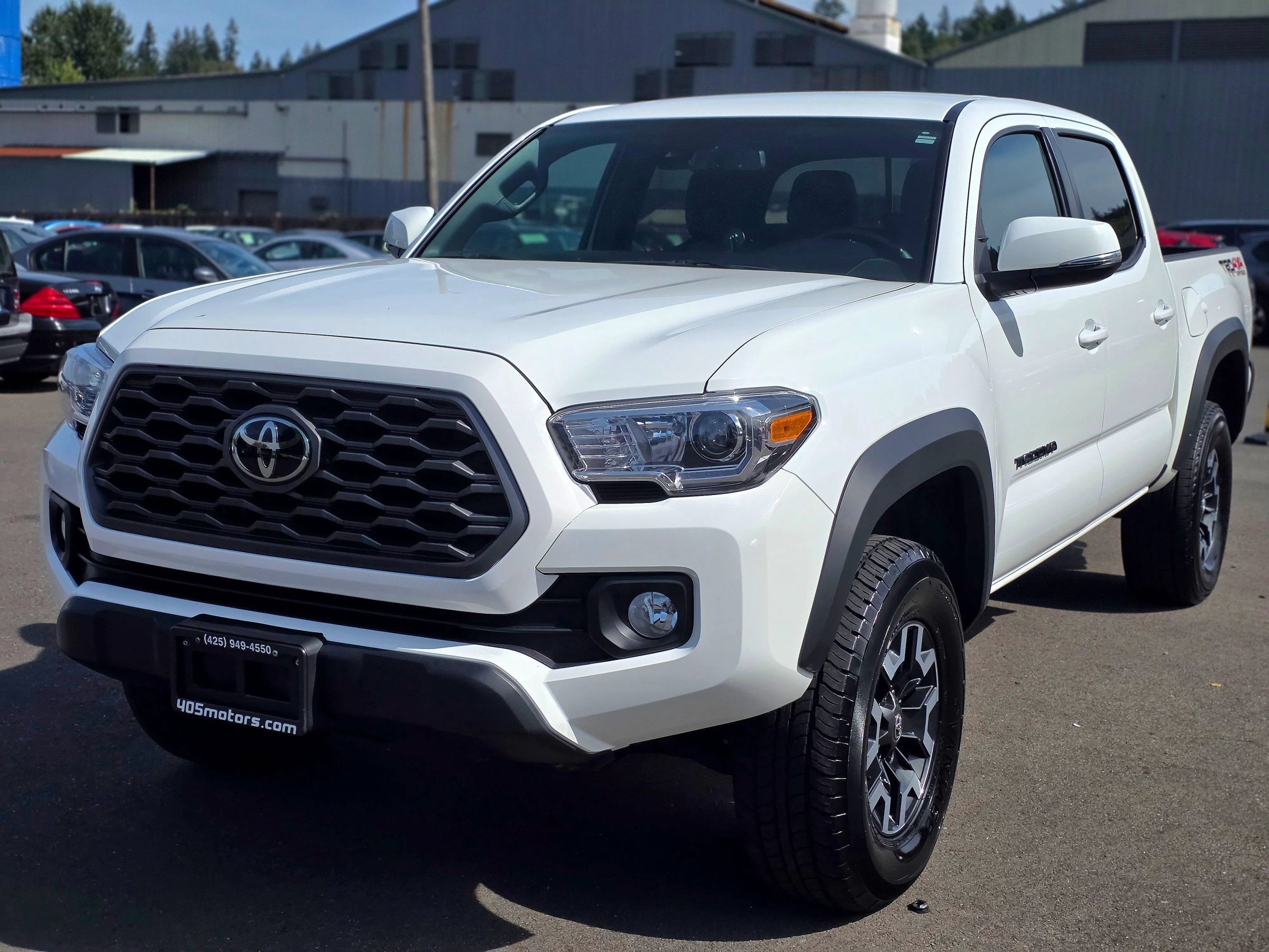 Used 2023 Toyota Tacoma TRD Off-Road AWD/4WD image 4