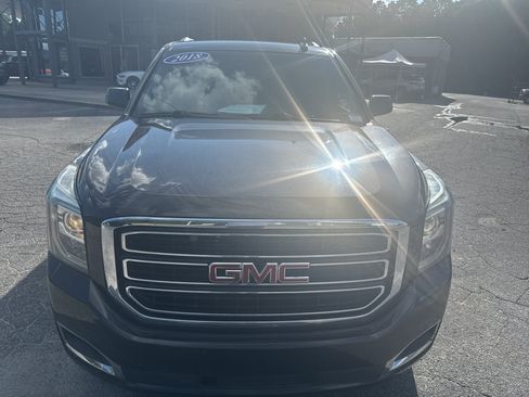 Used 2018 GMC Yukon SLE w/ SLE Value Package RWD image 2