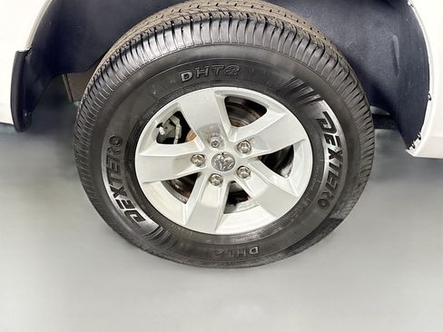 Used 2020 RAM 1500 Tradesman w/ Chrome Plus Package RWD image 32
