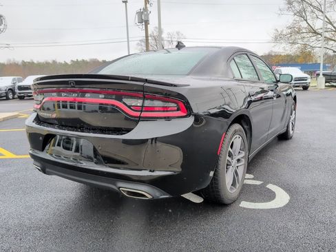 Used 2019 Dodge Charger SXT image 7