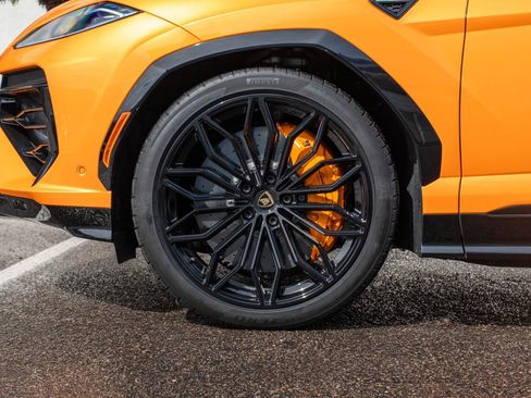 New 2026 Lamborghini Urus SE image 9