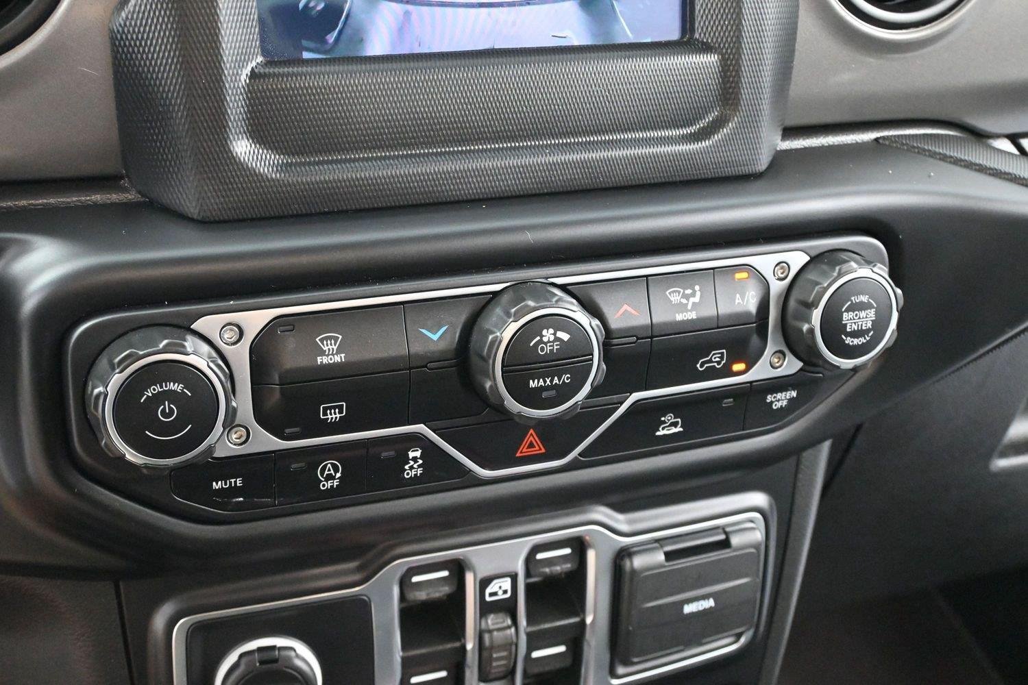 Used 2023 Jeep Gladiator Sport AWD/4WD image 21