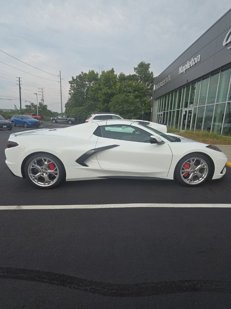 Used 2023 Chevrolet Corvette Stingray Preferred Conv w/ 2LT RWD image 5