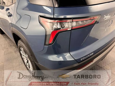 Used 2025 Chevrolet Equinox LT FWD image 13