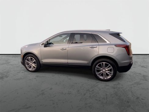 Certified 2025 Cadillac XT5 Premium Luxury image 5