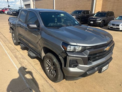 Used 2023 Chevrolet Colorado LT w/ LT Convenience Package RWD image 8