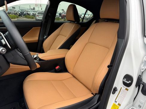 Used 2026 Lexus IS 350 F Sport RWD image 5