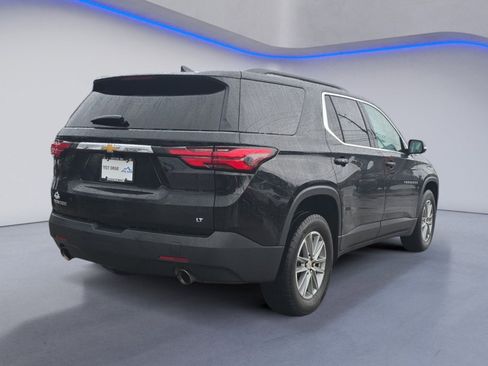 Used 2023 Chevrolet Traverse LT FWD image 6