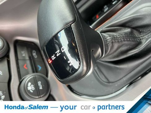 Used 2022 Dodge Challenger SXT w/ Plus Package image 17