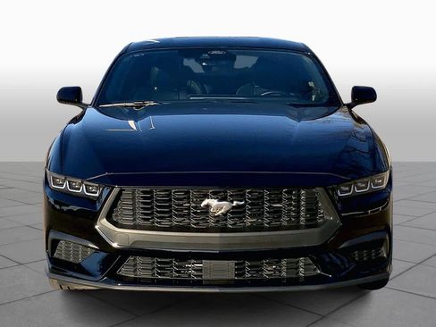 Used 2024 Ford Mustang Premium image 3